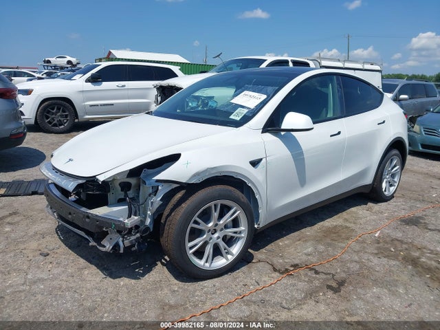 2024 TESLA MODEL Y 7SAYGDEE0RF044317 Photo 1