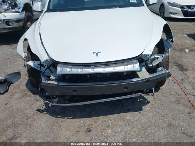 2024 TESLA MODEL Y 7SAYGDEE0RF044317 Photo 5