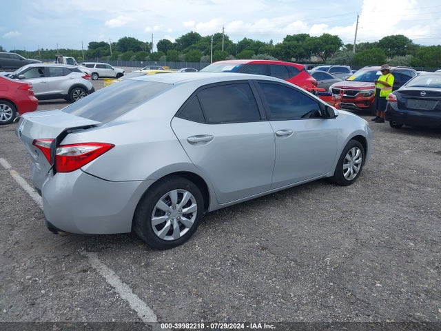 2T1BURHE5FC385667 Toyota COROLLA LE