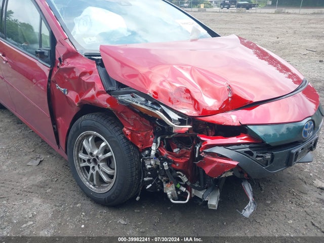Toyota Prius Prime Premium 2017 JTDKARFP0H3004297 Image 6