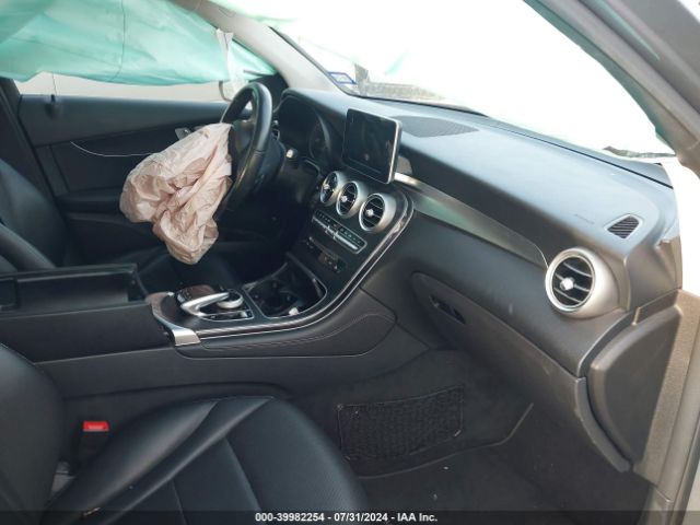 WDC0G4JB3GF015743 Mercedes-Benz GLC 300