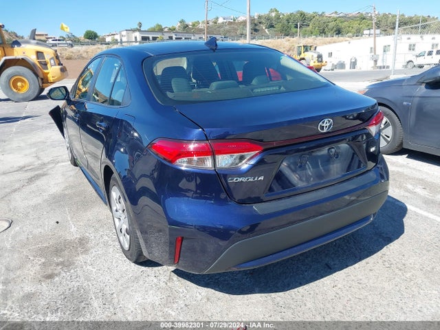 Toyota COROLLA LE 2021 JTDEPMAE1MJ151058 Image 3