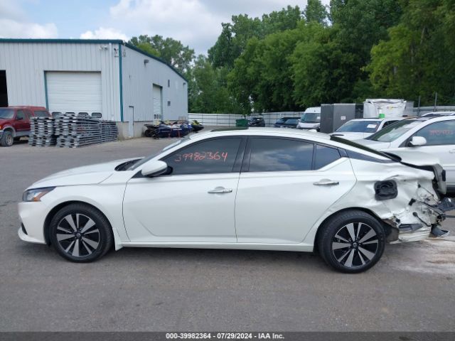 1N4BL4DW4LC268757 Nissan Altima Sv Intelligent Awd