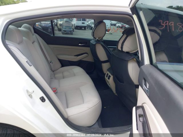 1N4BL4DW4LC268757 Nissan Altima Sv Intelligent Awd