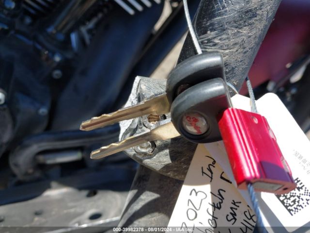 2023 INDIAN MOTORCYCLE CO. CHIEFTAIN 56KTCDBB1P3418189 Photo 10