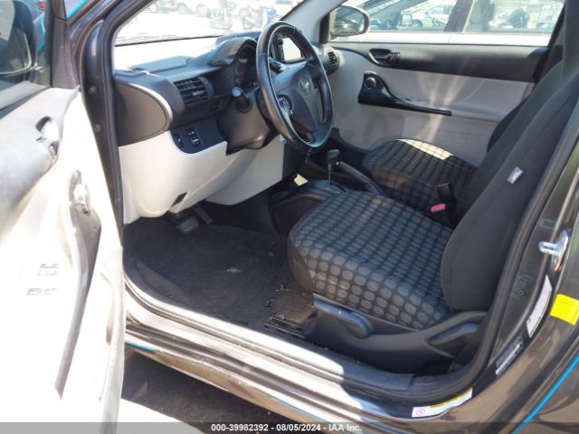 JTNJJXB01EJ027633 Scion Iq 10 Series