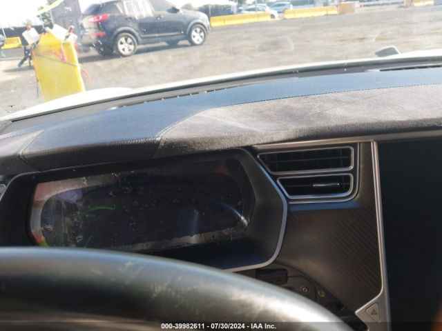 5YJSA1H20EFP63095 Tesla Model S P85d