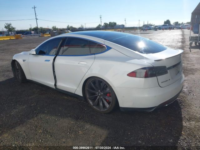 5YJSA1H20EFP63095 Tesla Model S P85d