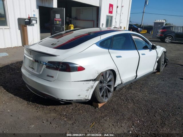 5YJSA1H20EFP63095 Tesla Model S P85d