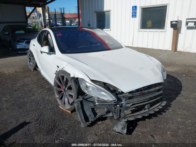 5YJSA1H20EFP63095 Tesla Model S P85d