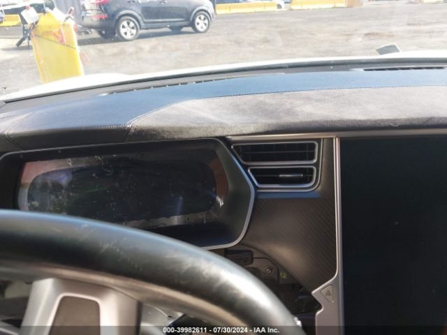 5YJSA1H20EFP63095 Tesla Model S P85d