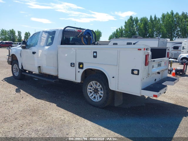 Ford F-250 Xlt 2019 1FD7X2B66KEE06454 Image 3