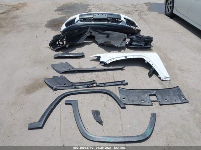 1C4RJJAG0M8175412 Jeep Grand Cherokee L Laredo 4x2