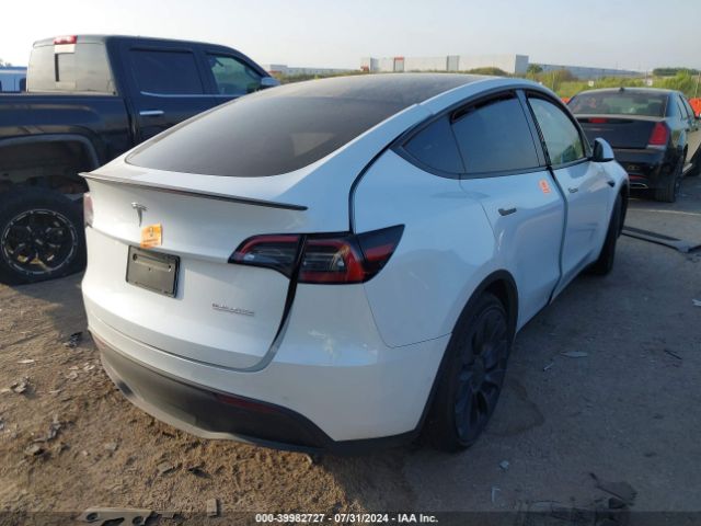 7SAYGDEF0NF454084 Tesla Model Y Performance Dual Motor All-wheel Drive