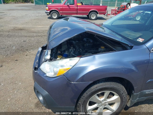 Subaru Outback 2.5i Limited 2014 4S4BRBLC7E3310941 Image 18