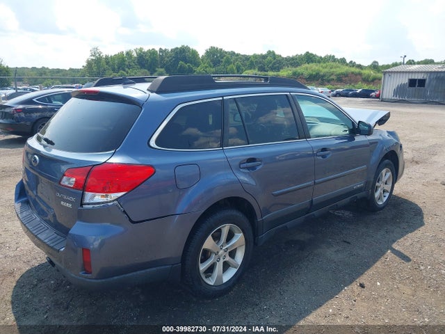 Subaru Outback 2.5i Limited 2014 4S4BRBLC7E3310941 Image 4