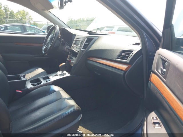 Subaru Outback 2.5i Limited 2014 4S4BRBLC7E3310941 Image 5