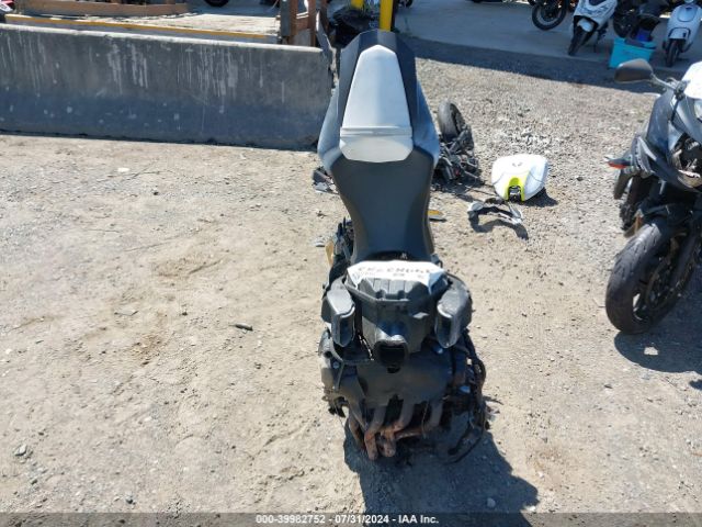 2010 KAWASAKI ZR1000 JKAZRCD19AA003633 Photo 4