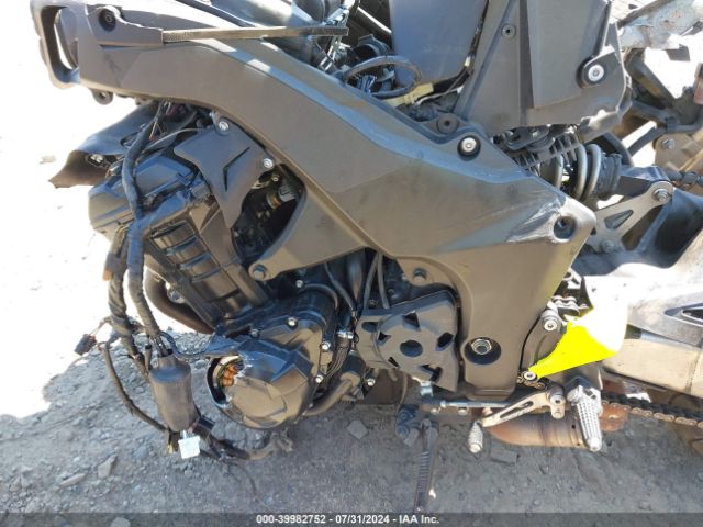 2010 KAWASAKI ZR1000 JKAZRCD19AA003633 Photo 8
