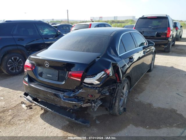 W1K3G4EB4LJ205416 Mercedes-Benz A 220