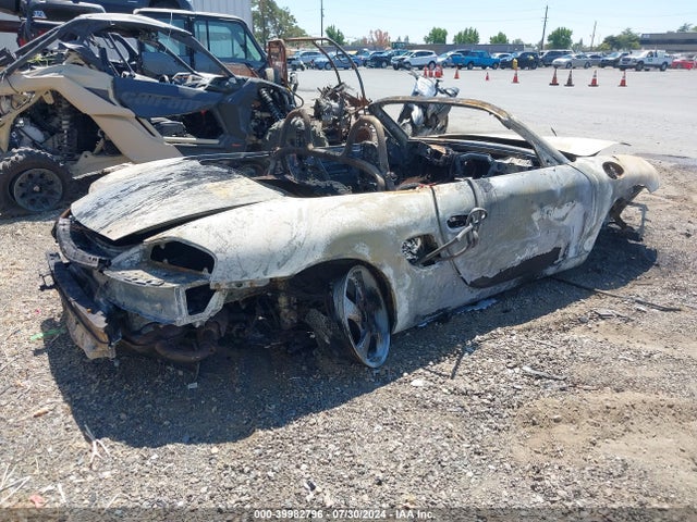 2001 PORSCHE BOXSTER WP0CA29811U624849 Photo 3