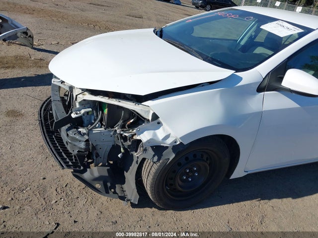 Toyota COROLLA LE 2016 2T1BURHEXGC692561 Image 16