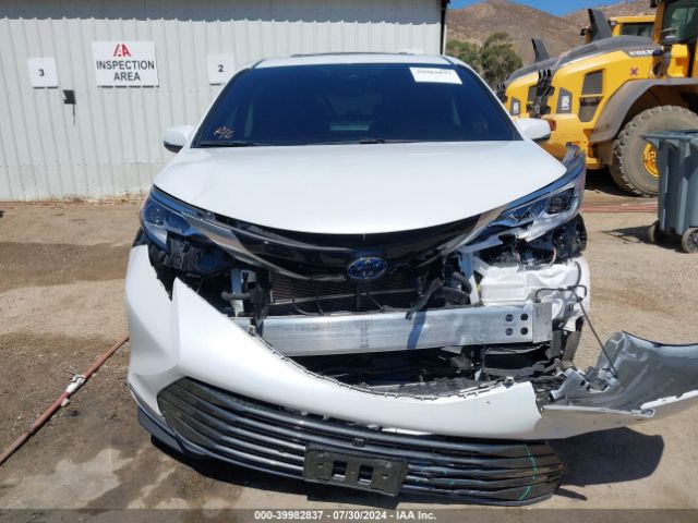 5TDERKEC0PS147923 Toyota Sienna Platinum