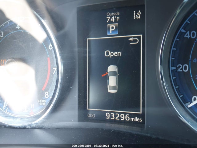 Toyota COROLLA SE 2019 5YFBURHE2KP901168 Image 16