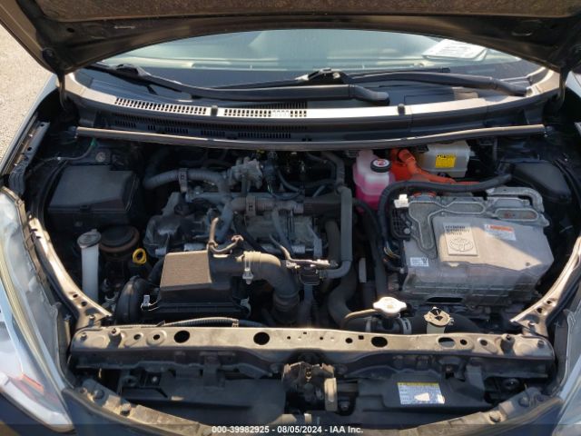 JTDKDTB31H1597073 Toyota Prius C Two