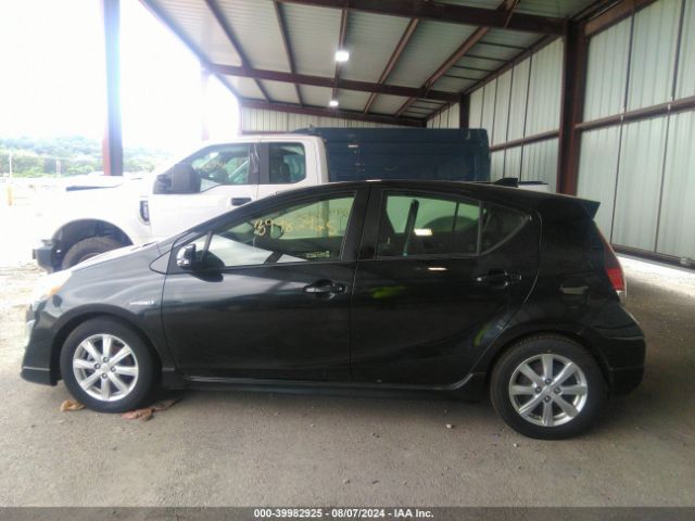 JTDKDTB31H1597073 Toyota Prius C Two