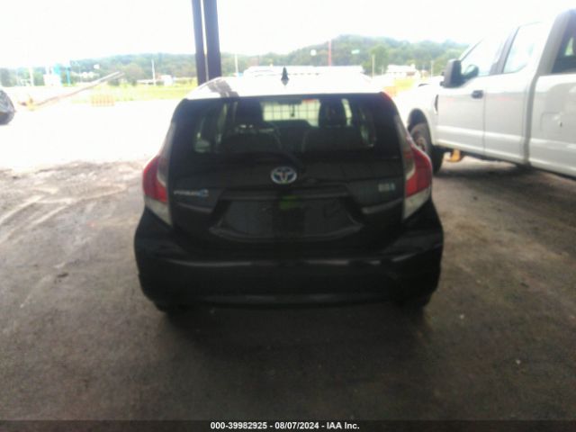 JTDKDTB31H1597073 Toyota Prius C Two
