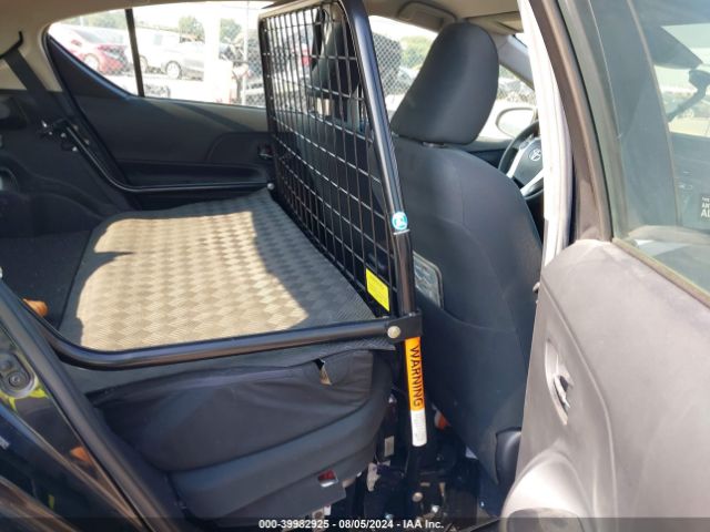JTDKDTB31H1597073 Toyota Prius C Two