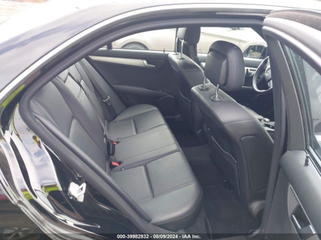 WDDGF8AB3ER305254 Mercedes-Benz C 300 Luxury 4matic/sport 4matic