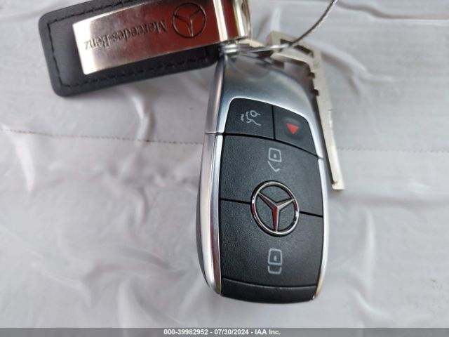W1N4M4HB7MW101437 Mercedes-Benz Glb 250 4matic