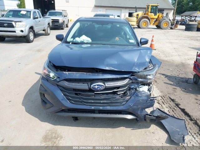 4S3BWAF68R3016032 Subaru Legacy Premium