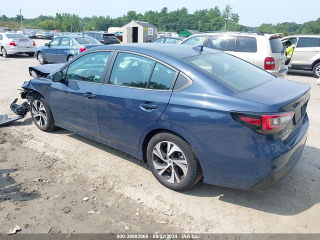 4S3BWAF68R3016032 Subaru Legacy Premium