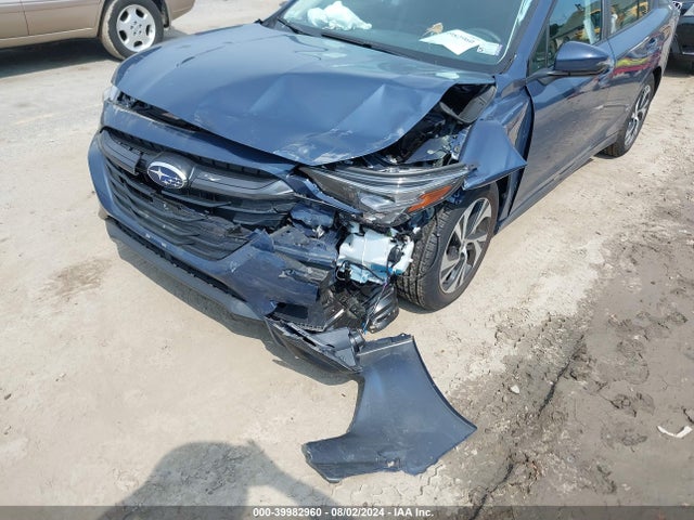 4S3BWAF68R3016032 Subaru Legacy Premium