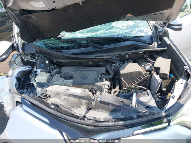 Toyota Rav4 Xle 2017 2T3RFREV7HW559048 Image 10