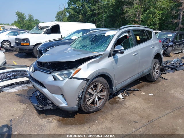Toyota Rav4 Xle 2017 2T3RFREV7HW559048 Image 2