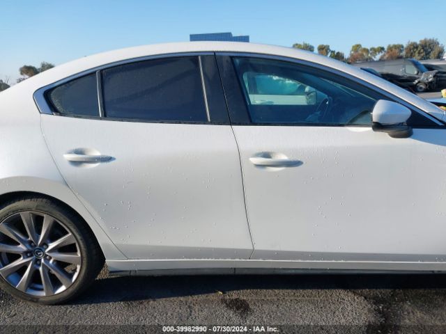 3MZBPADL2KM108891 Mazda Mazda3 Preferred Package
