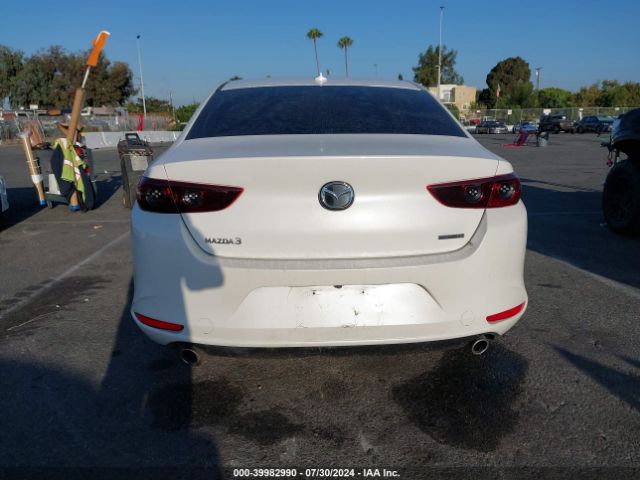 3MZBPADL2KM108891 Mazda Mazda3 Preferred Package