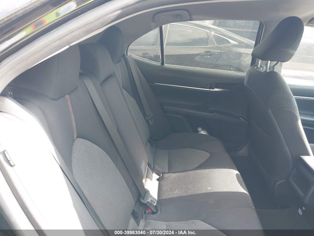 Toyota CAMRY LE 2018 4T1B11HK7JU597526 Image 8