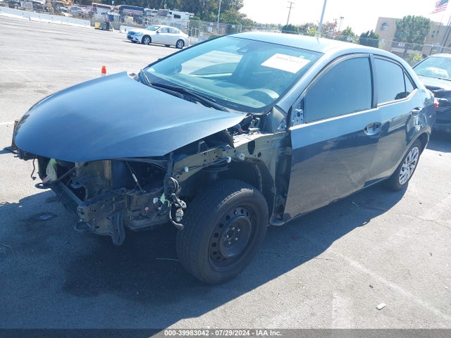 Toyota COROLLA LE 2019 2T1BURHE8KC241993 Image 2