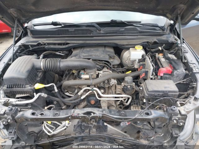 1C6RREDT8KN864824 RAM 1500 Laramie Quad Cab 4x2 6'4 Box
