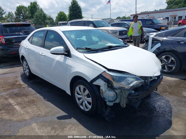 Toyota COROLLA LE 2016 5YFBURHE6GP550885 main image