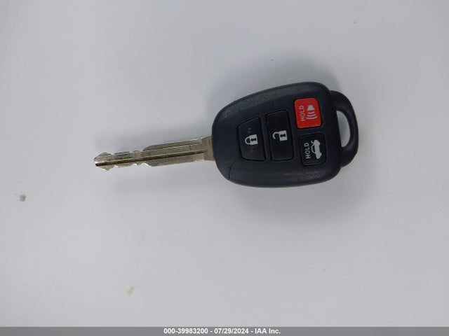 Toyota COROLLA LE 2016 5YFBURHE6GP550885 Image 11