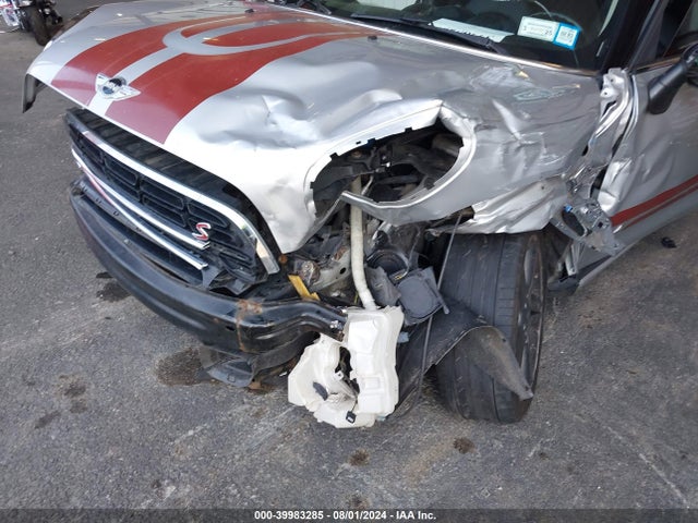 2016 MINI COUNTRYMAN WMWZC5C50GWU04956 Photo 5