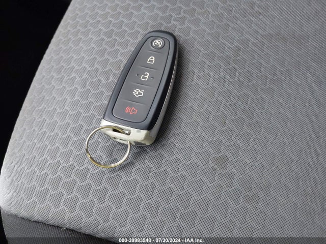 1FMCU9GD4KUB22821 Ford ESCAPE SE