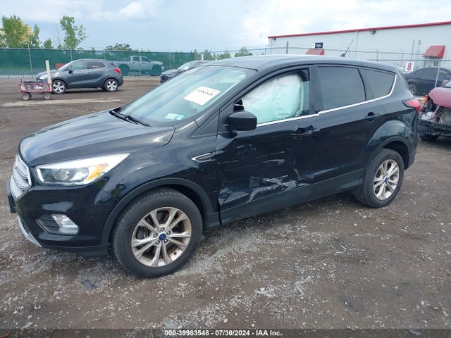 1FMCU9GD4KUB22821 Ford ESCAPE SE