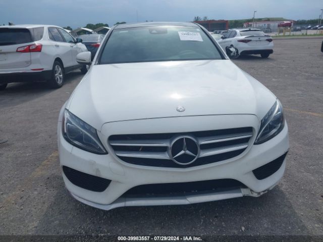 55SWF4JB0HU186747 Mercedes-Benz C 300 Luxury/sport